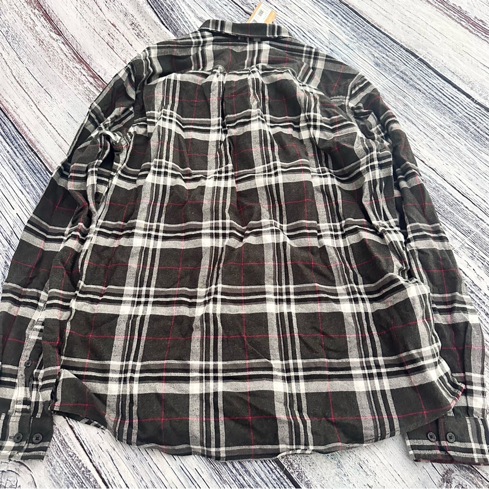 NWT Eddie Bauer Black, White, and Red Plaid Cotton Button Down Shirt - Picture 5 of 10